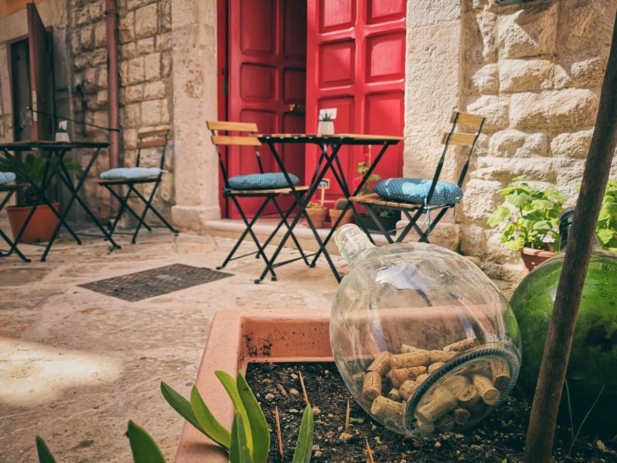 Redmood Guesthouse 바를레타 외부 사진