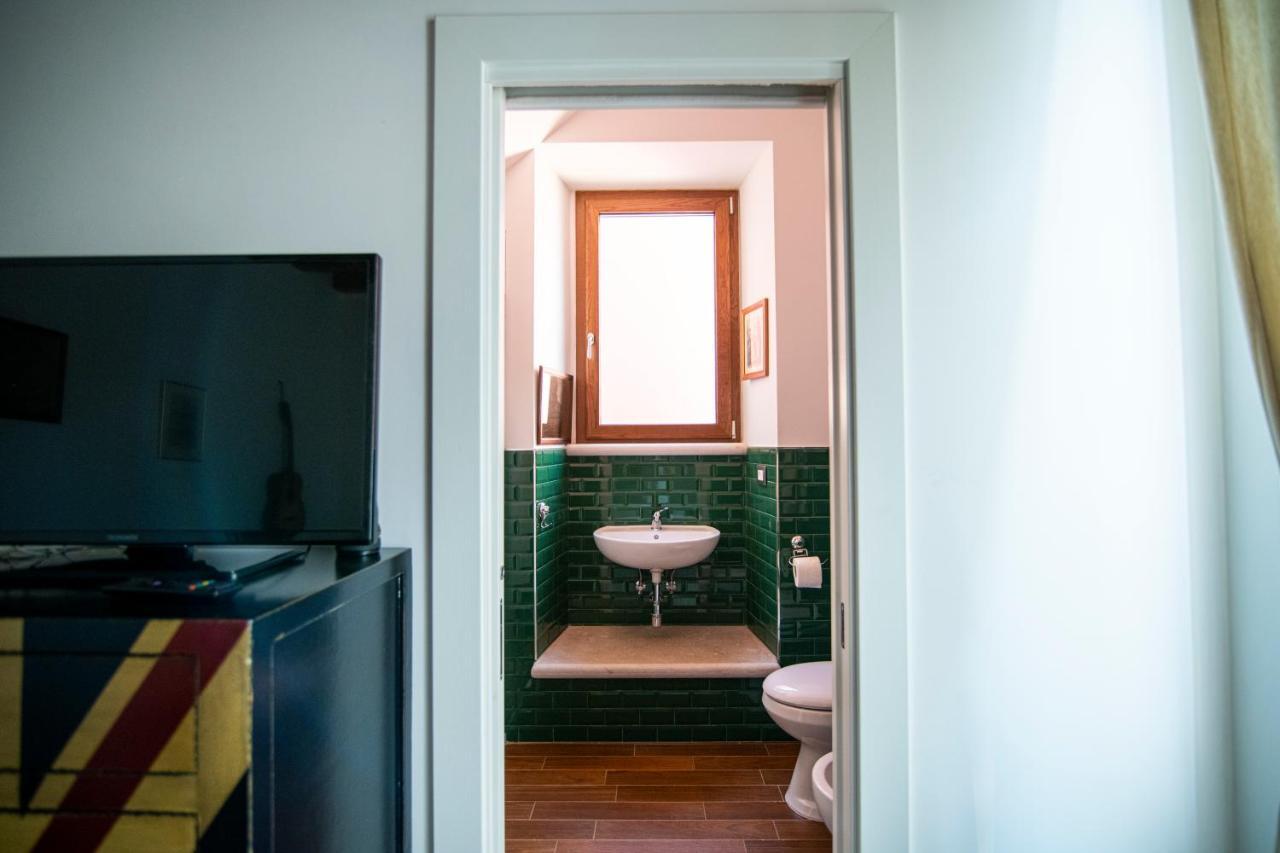 Redmood Guesthouse 바를레타 외부 사진