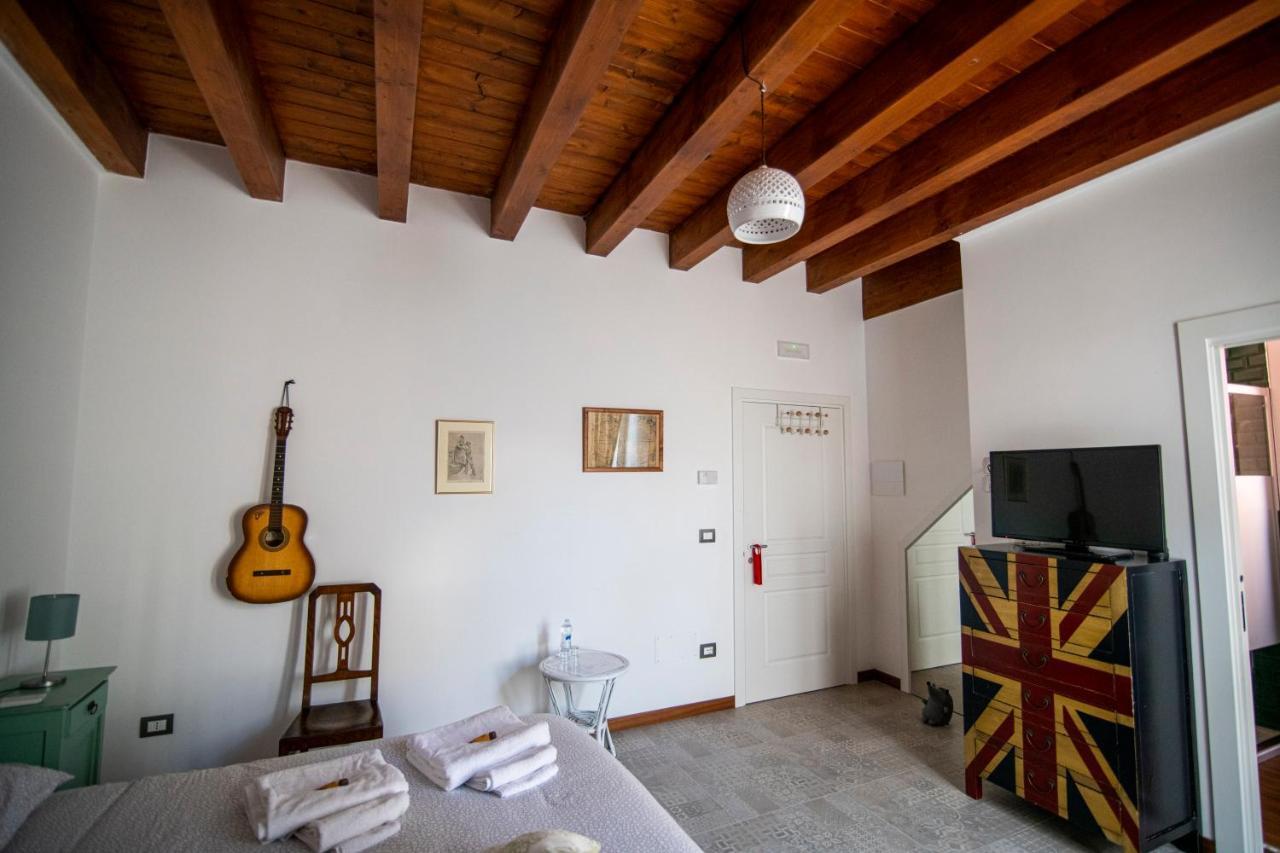 Redmood Guesthouse 바를레타 외부 사진