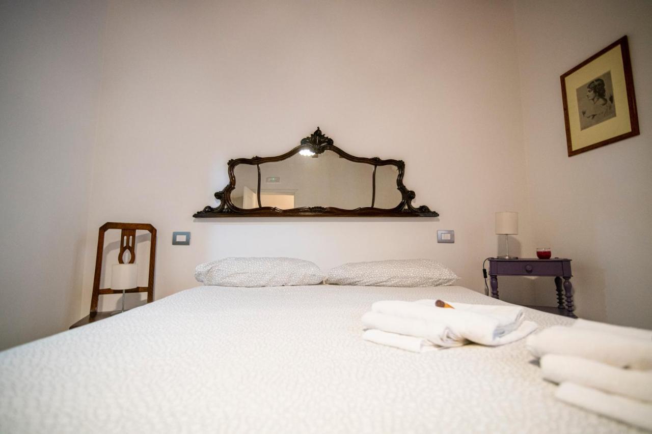 Redmood Guesthouse 바를레타 외부 사진